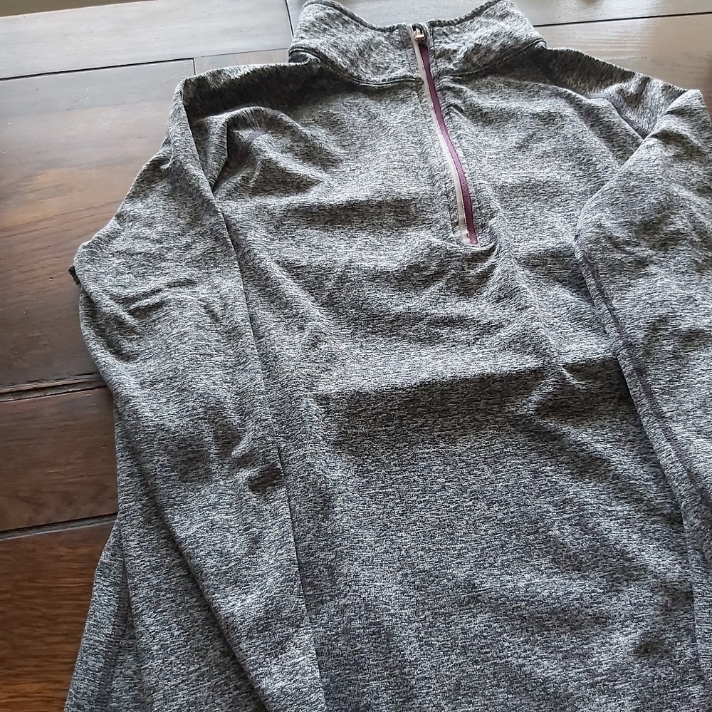 NEW Athletic wear pullover/B2B